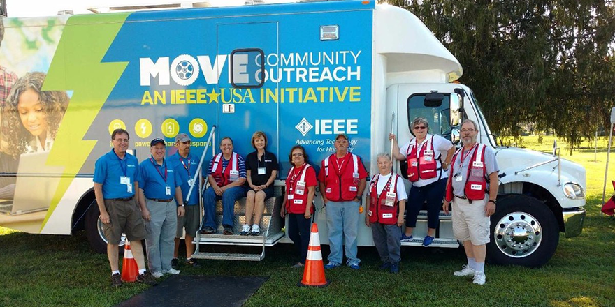 Meet Volunteers Aboard the IEEE MOVE Truck